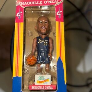 SHAQUILLE O’NEIL Cleveland Cavaliers Basketball BobbleHead Collectible